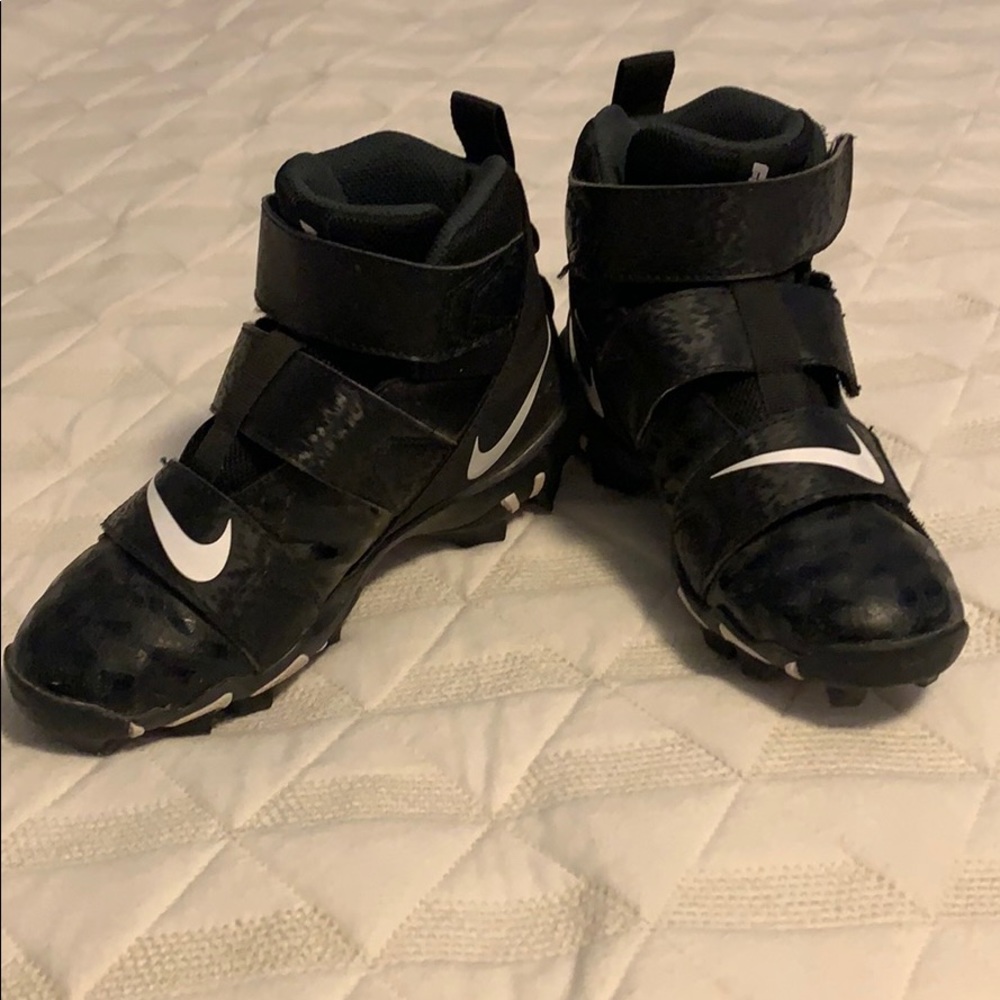 Kids Nike Football Cleats - Size 1y